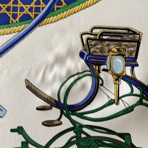 Hermes “ Les Voitures A Transformation” Carriage Scarf - Picture 4 of 11